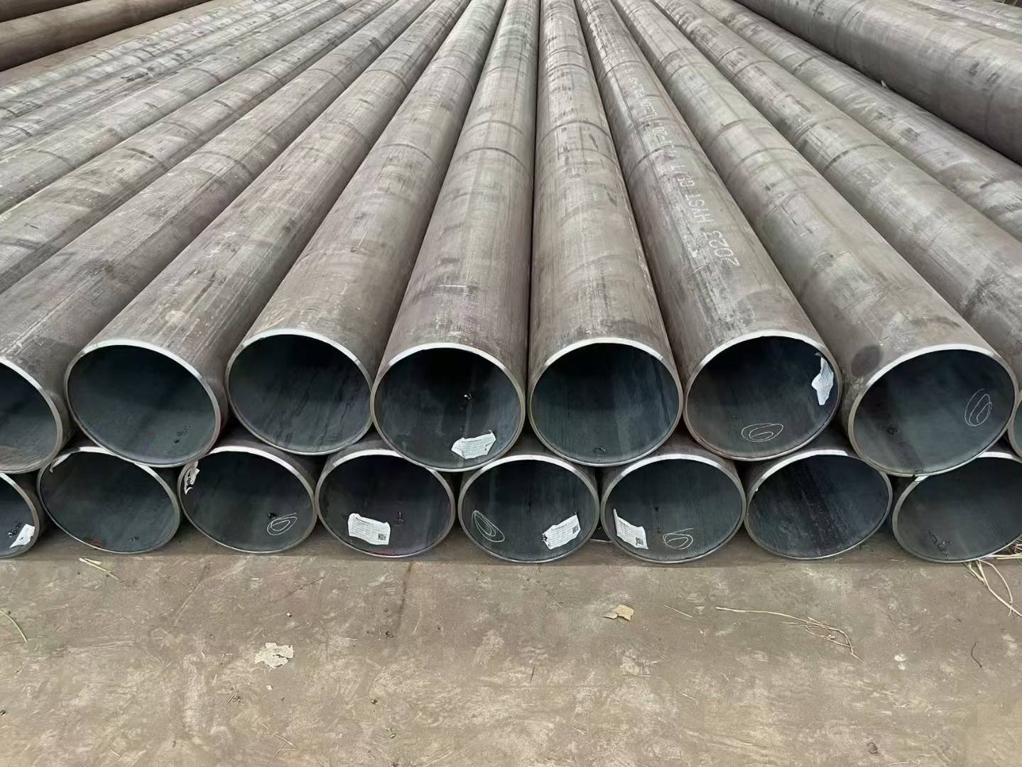 X70QO无缝钢管（API 5L X70QO管线管） 特性、应用领域与行业中的防腐要求